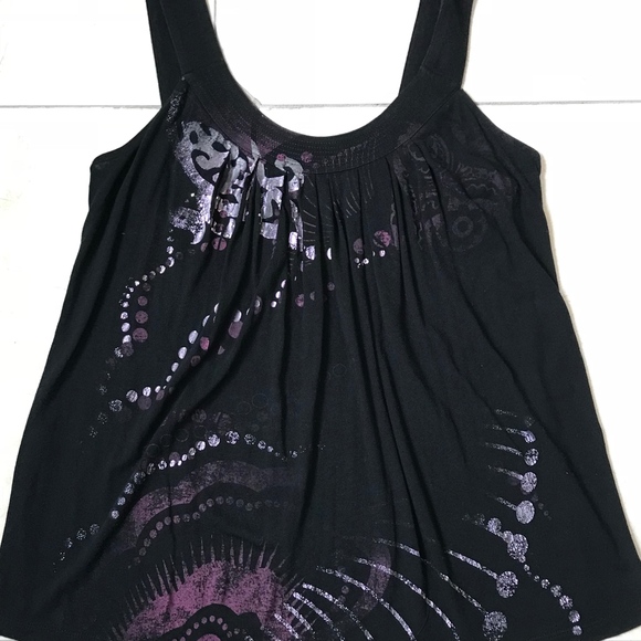 Express Sleeveless Top - Picture 1 of 8